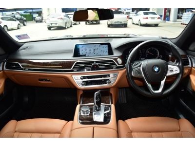 2016 BMW SERIES 7 740Li รถโครตหรู ประวัติดี รูปที่ 6